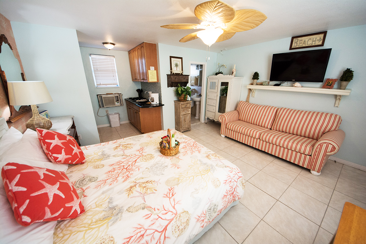 Camelot Beach Suites The Resort Is Clearwater S Florida Retro